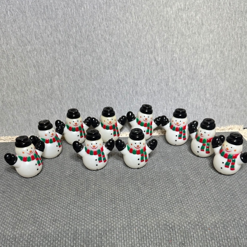 Lot of 10 Vintage Snowman Blow Mold Christmas Light Covers Red Green Scarf Hat